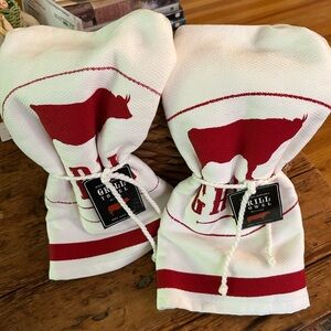 Williams Sonoma Grill Towel 2 pc Red and White Set